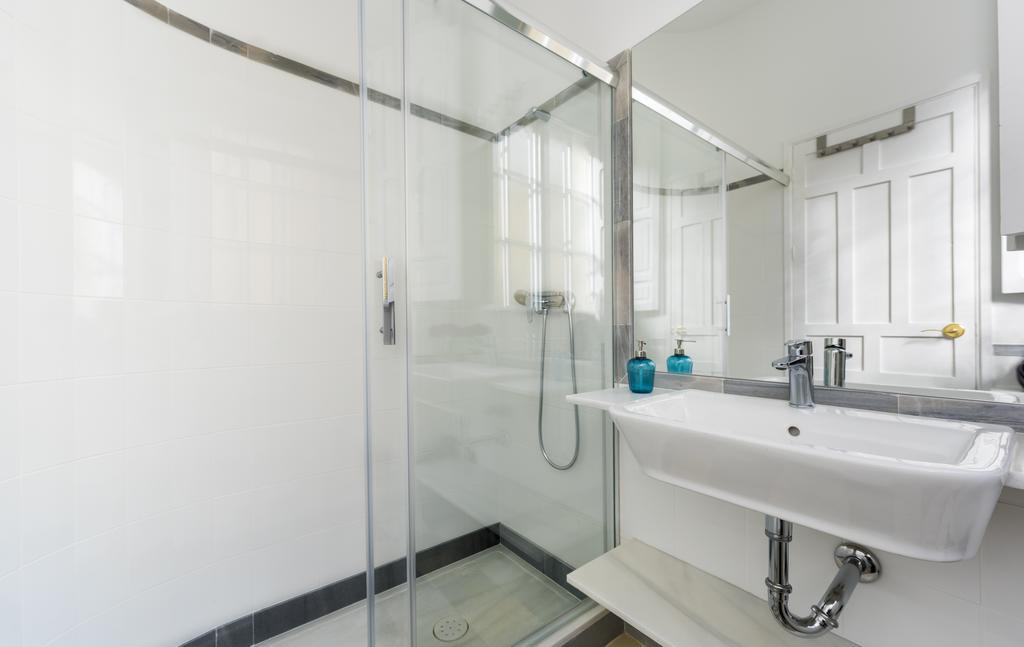 Genteel Home Galera Севилья Экстерьер фото