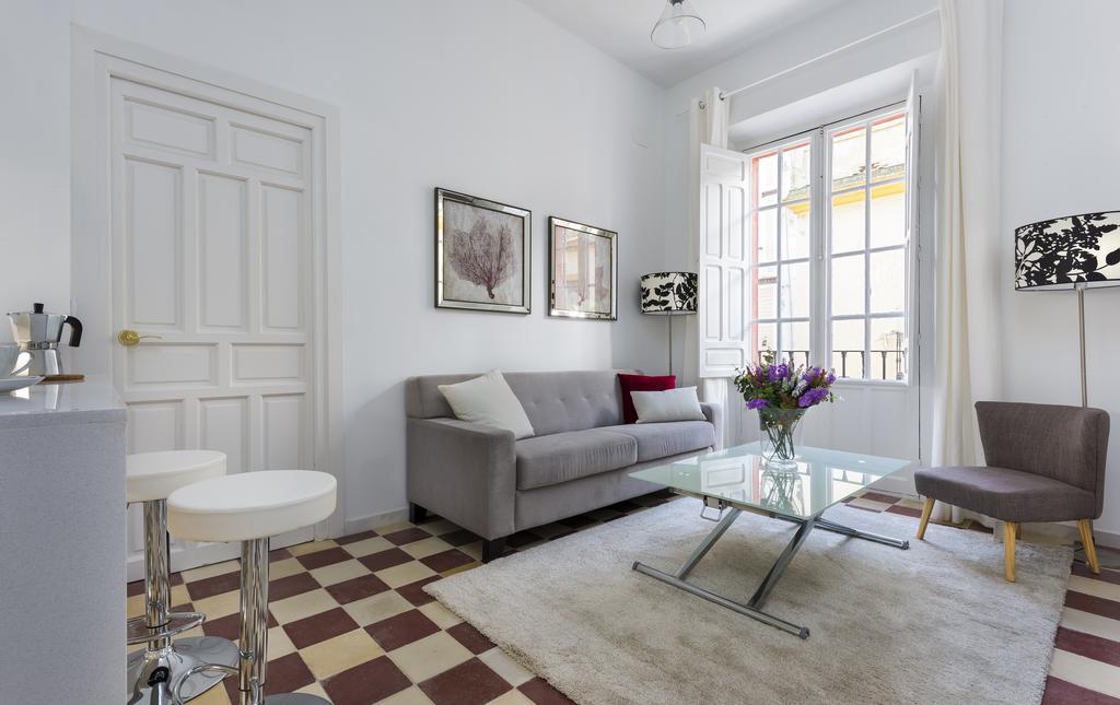 Genteel Home Galera Севилья Экстерьер фото