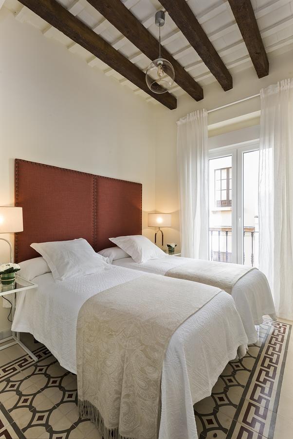 Genteel Home Galera Севилья Экстерьер фото